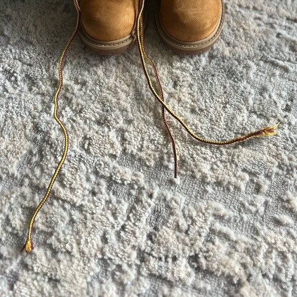Timberland 6" Premium Waterproof Boots Size 5.5C Toddlers - Picture 4 of 5